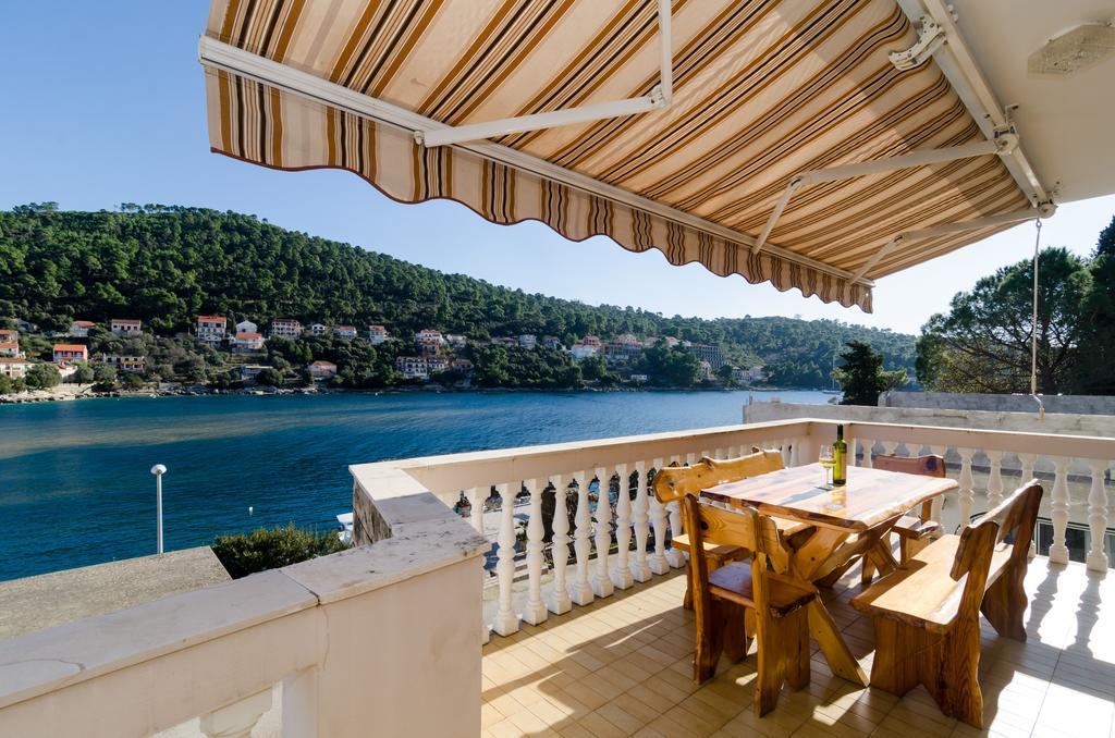 Apartments Kuzma Smokvica  Bilik gambar
